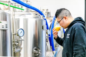 王越麦酒_ブルワー